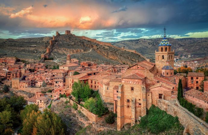 Hotel Prado del Navazo - foto pueblo Albarracín