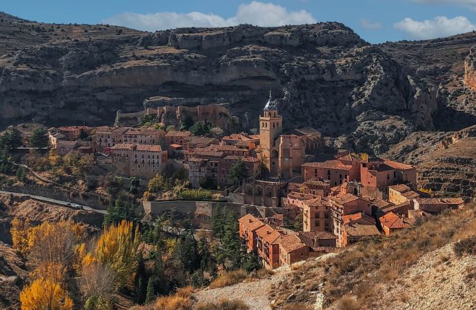 Hotel Prado del Navazo - foto pueblo Albarracín