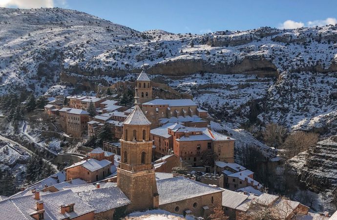 Hotel Prado del Navazo - foto pueblo Albarracín